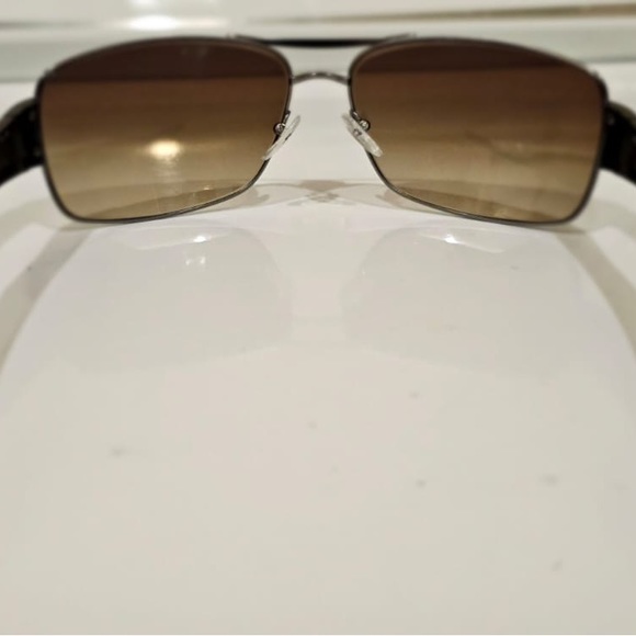 Men’s Prada sunglasses - Picture 6 of 6
